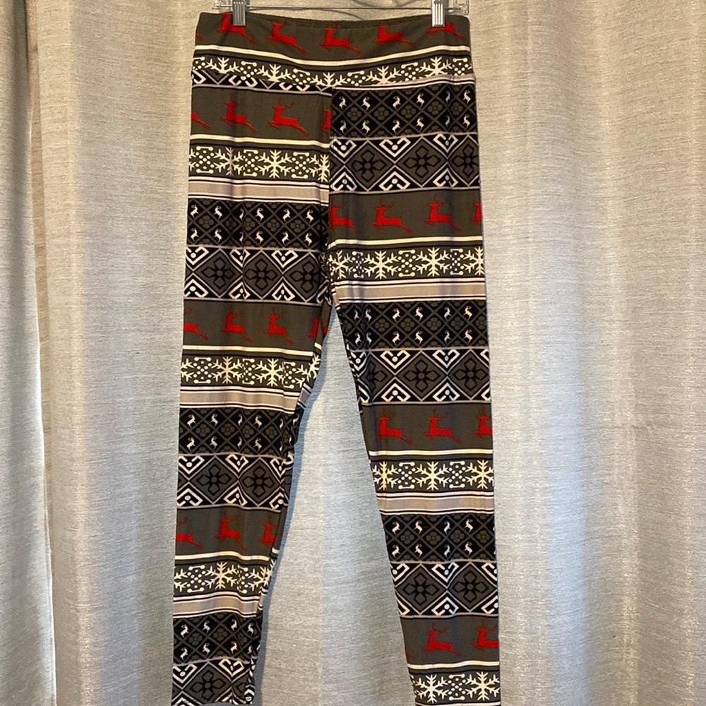 NWOT Buttery Soft Holiday Print Leggings